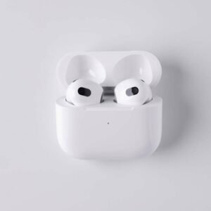 ⁦سماعة iShock Airpods HB10⁩ - الصورة ⁦3⁩